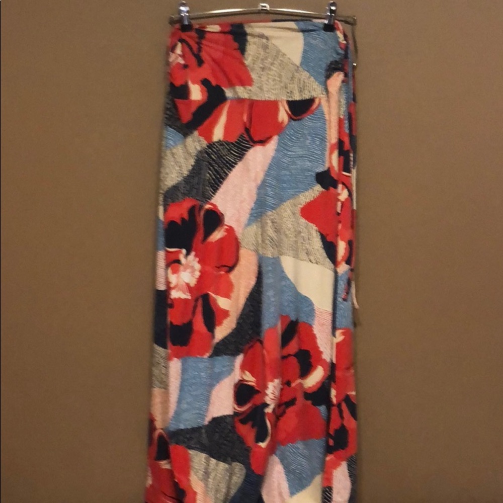 Floral maxi skirt